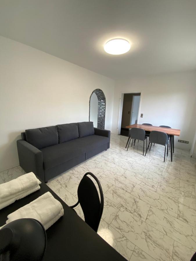 4 Zw M. Blick V. Balkon Auf Lech Apartment Augsburg Exterior photo